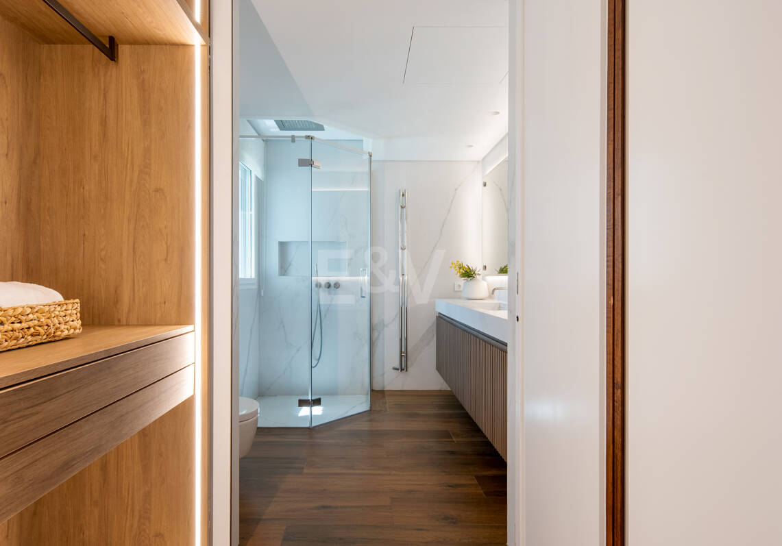 Golden Mile Apartment in Prestigious Monte Paraíso