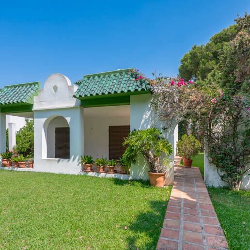 Mediterranean Living Just Steps from the Sea in Cabopino