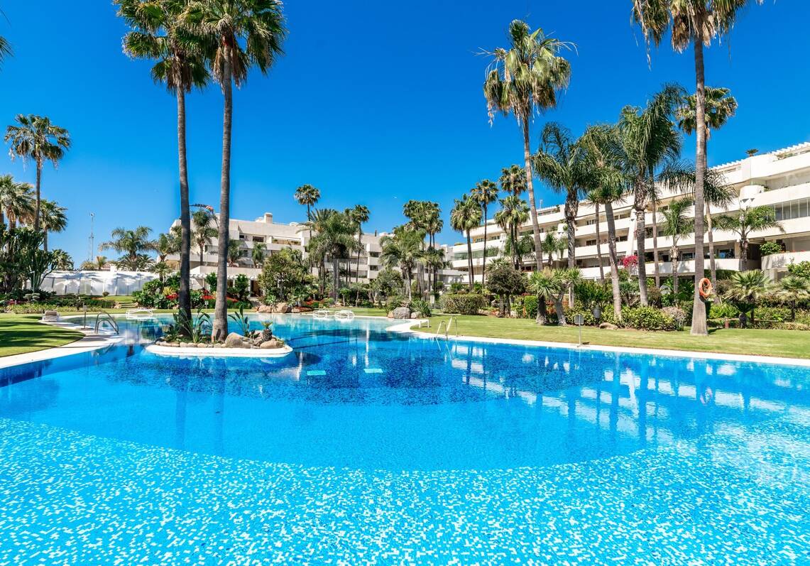 Erstklassiges Wohnen in modernem Juwel in Los Granados, Puerto Banús
