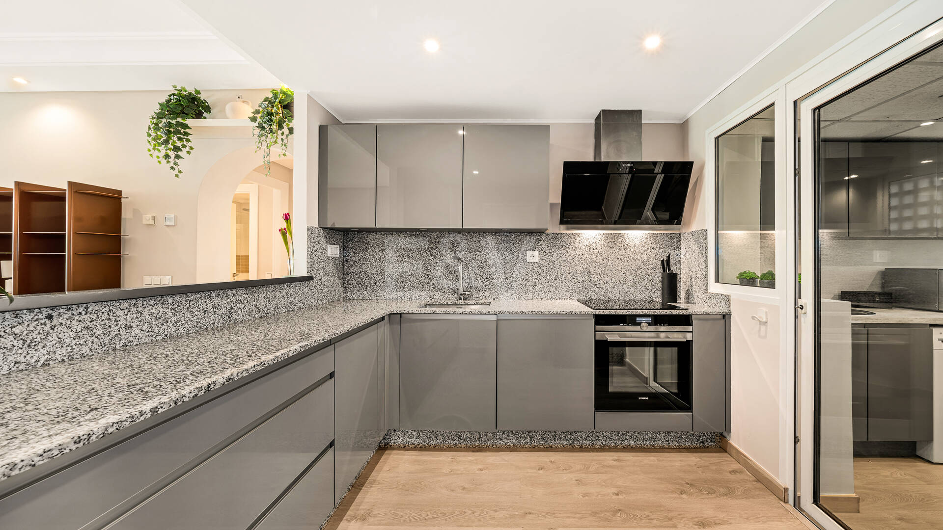 Appartement rez de chaussée à vendre en Puerto Banus, Marbella (Toutes les zones)