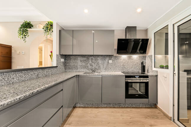 Appartement rez de chaussée à vendre en Puerto Banus, Marbella (Toutes les zones)