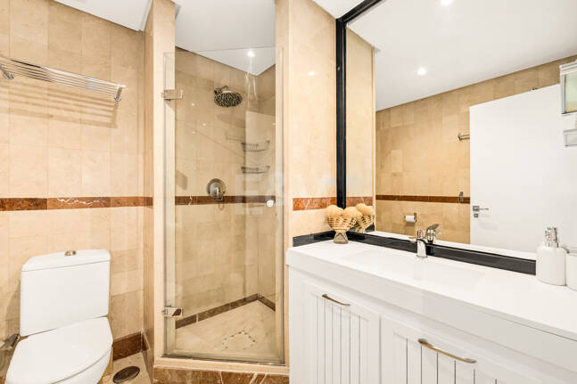 Appartement rez de chaussée à vendre en Puerto Banus, Marbella (Toutes les zones)