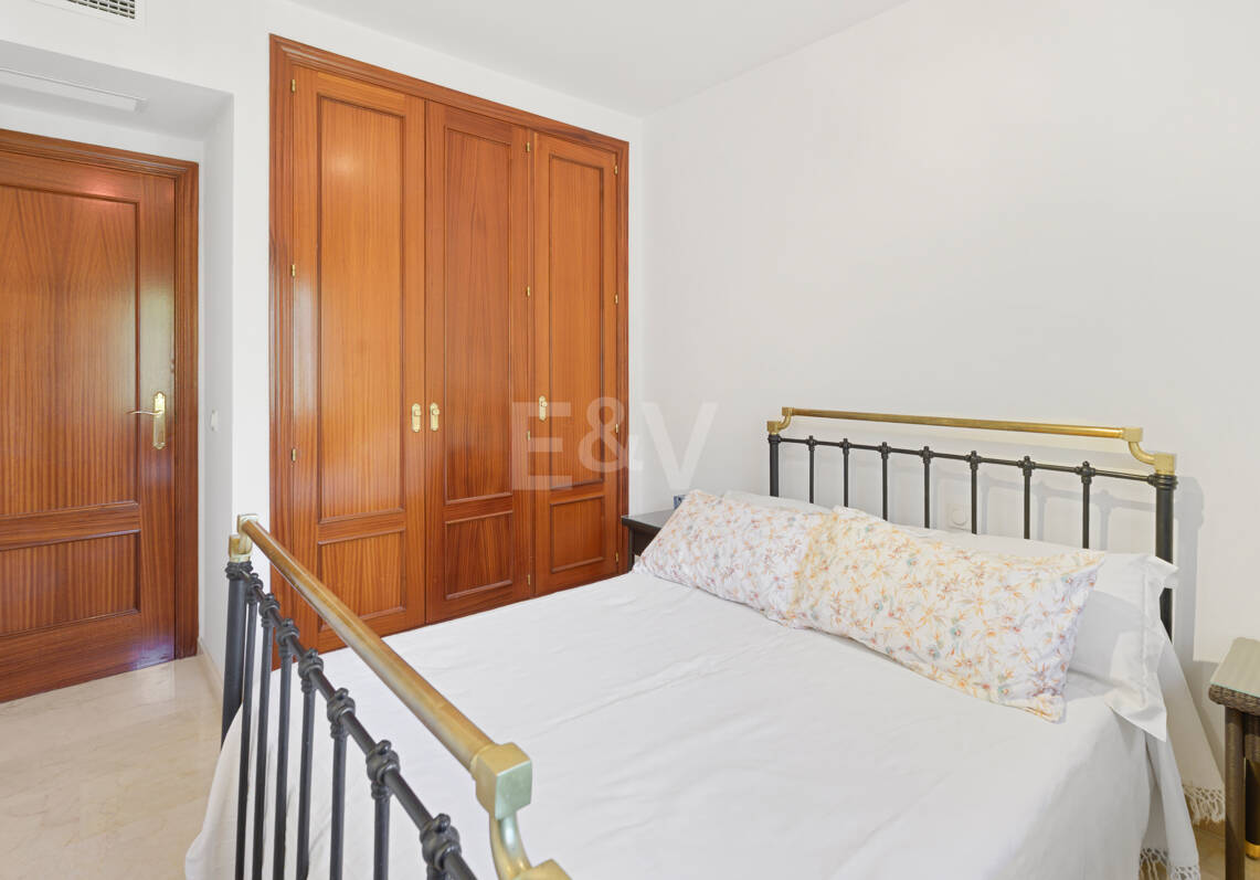 Duplex Penthouse with Panoramic Sea Views in Costabella, Marbella East