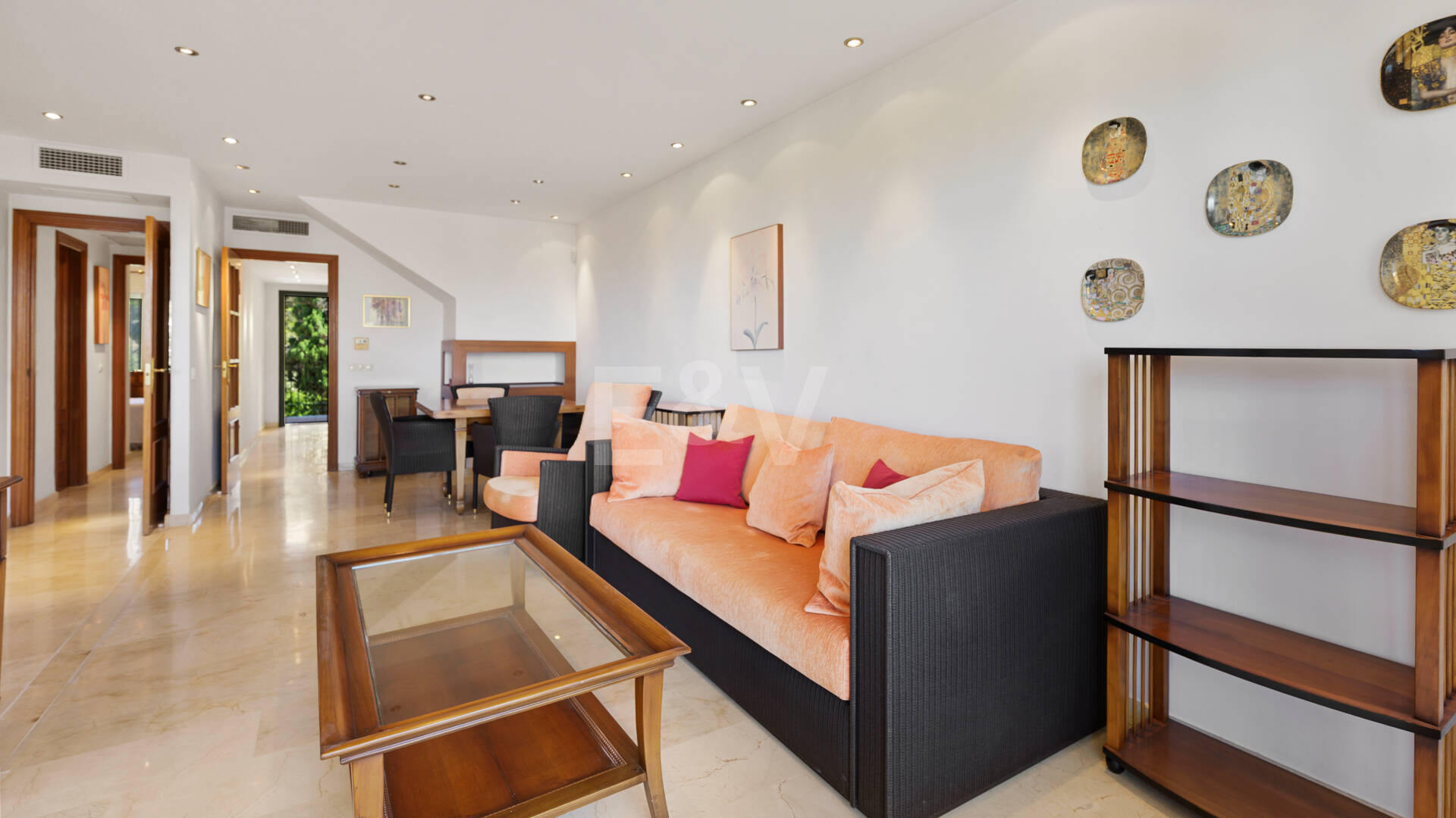 Duplex-takvåning med panoramautsikt över havet i Costabella, östra Marbella