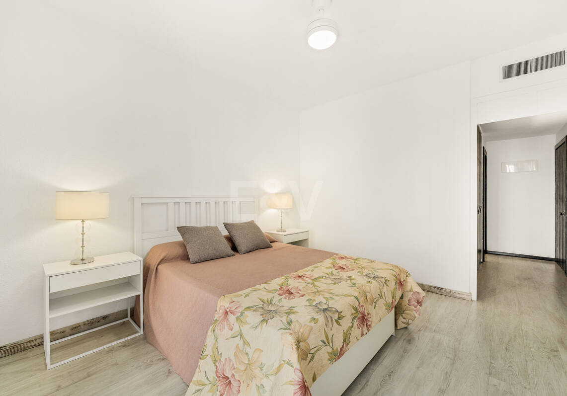 Atemberaubendes Apartment in erster Strandlinie mit Panoramablick auf das Meer in Puerto Banús