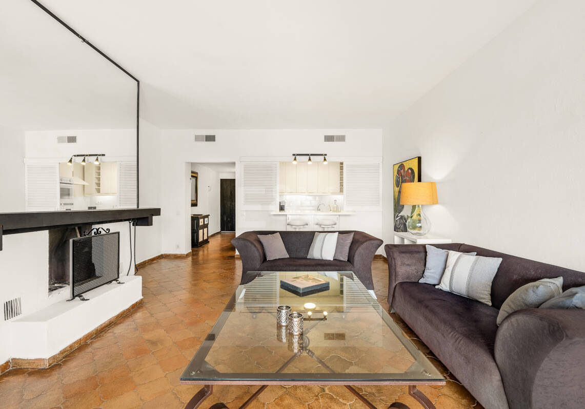 Atemberaubendes Apartment in erster Strandlinie mit Panoramablick auf das Meer in Puerto Banús