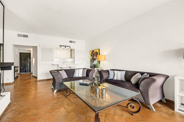 Atemberaubendes Apartment in erster Strandlinie mit Panoramablick auf das Meer in Puerto Banús