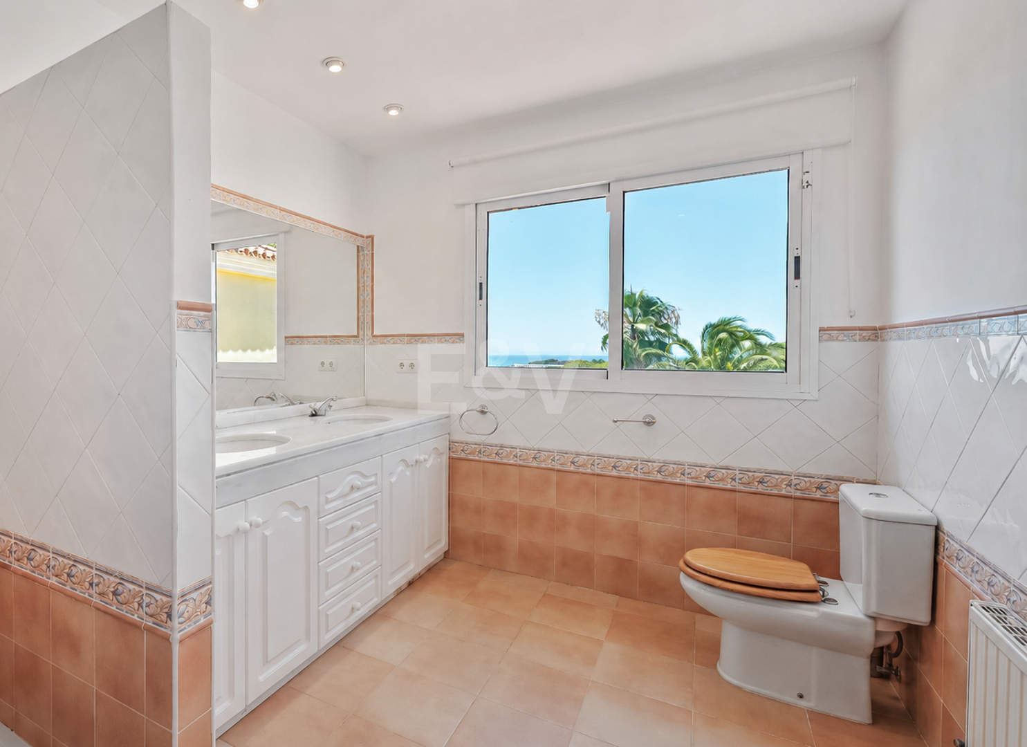 Mediterranean Villa with Sea Views in Elviria-Marbella