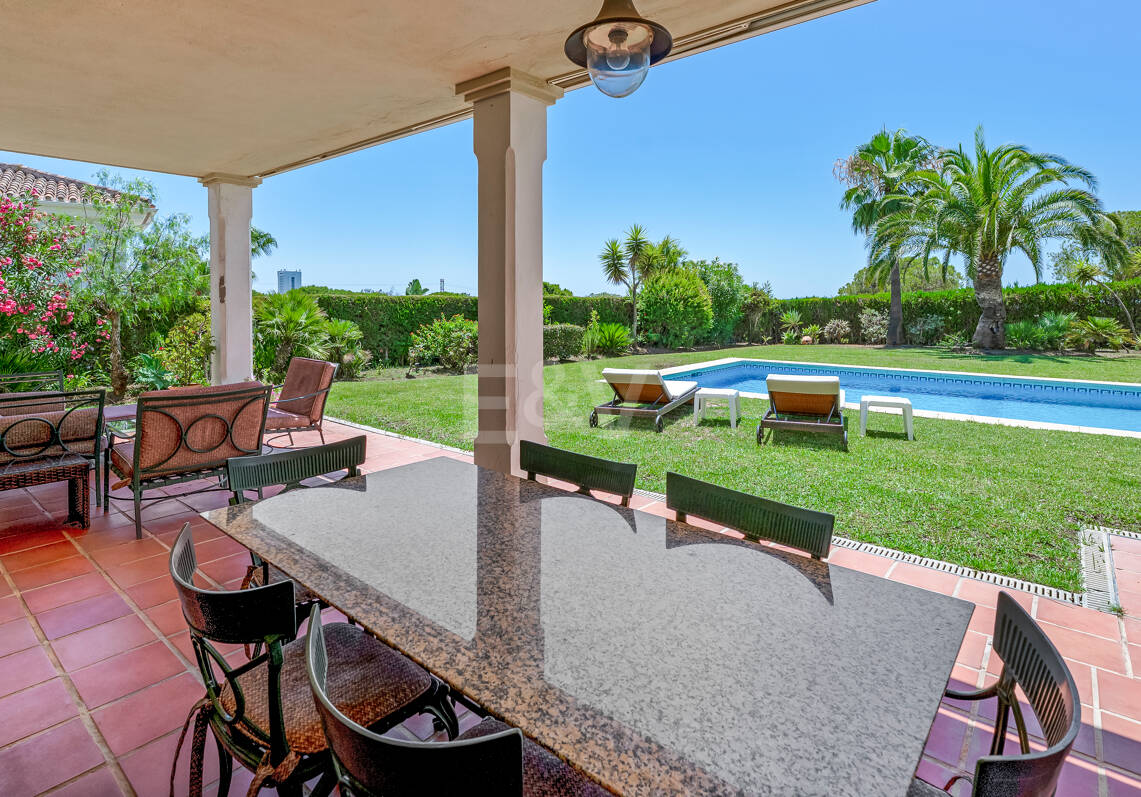 Mediterranean Villa with Sea Views in Elviria-Marbella