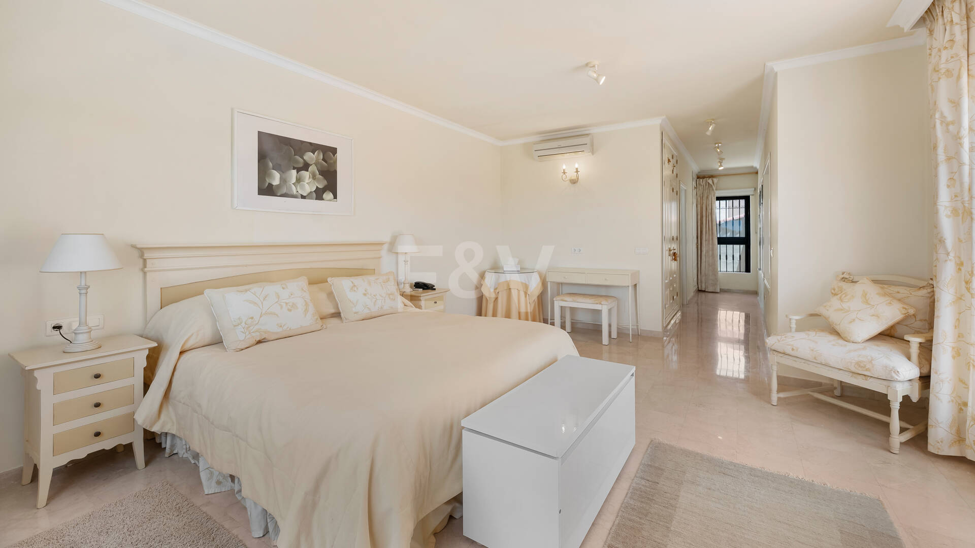 Mediterranean Villa with Sea Views in Elviria-Marbella