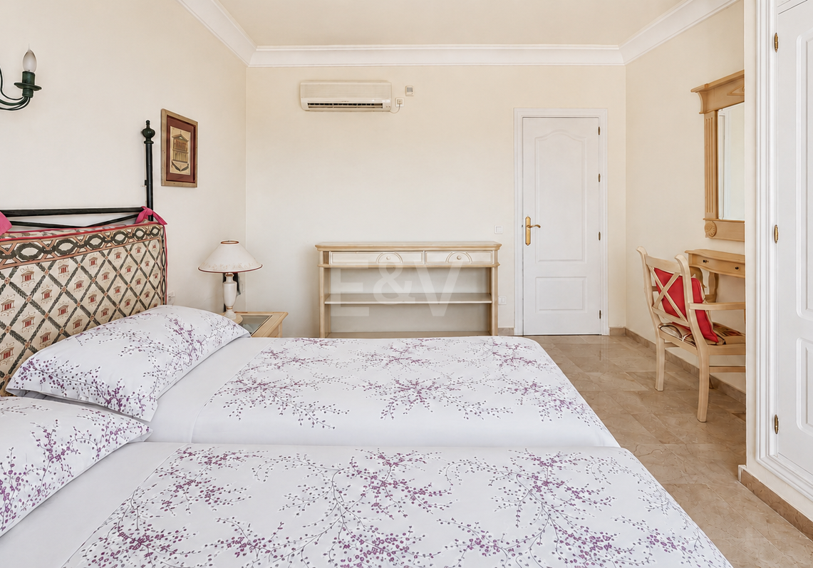 Mediterranean Villa with Sea Views in Elviria-Marbella