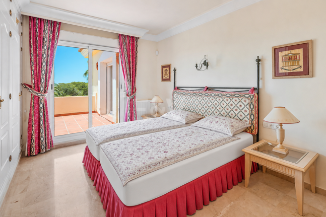 Mediterranean Villa with Sea Views in Elviria-Marbella
