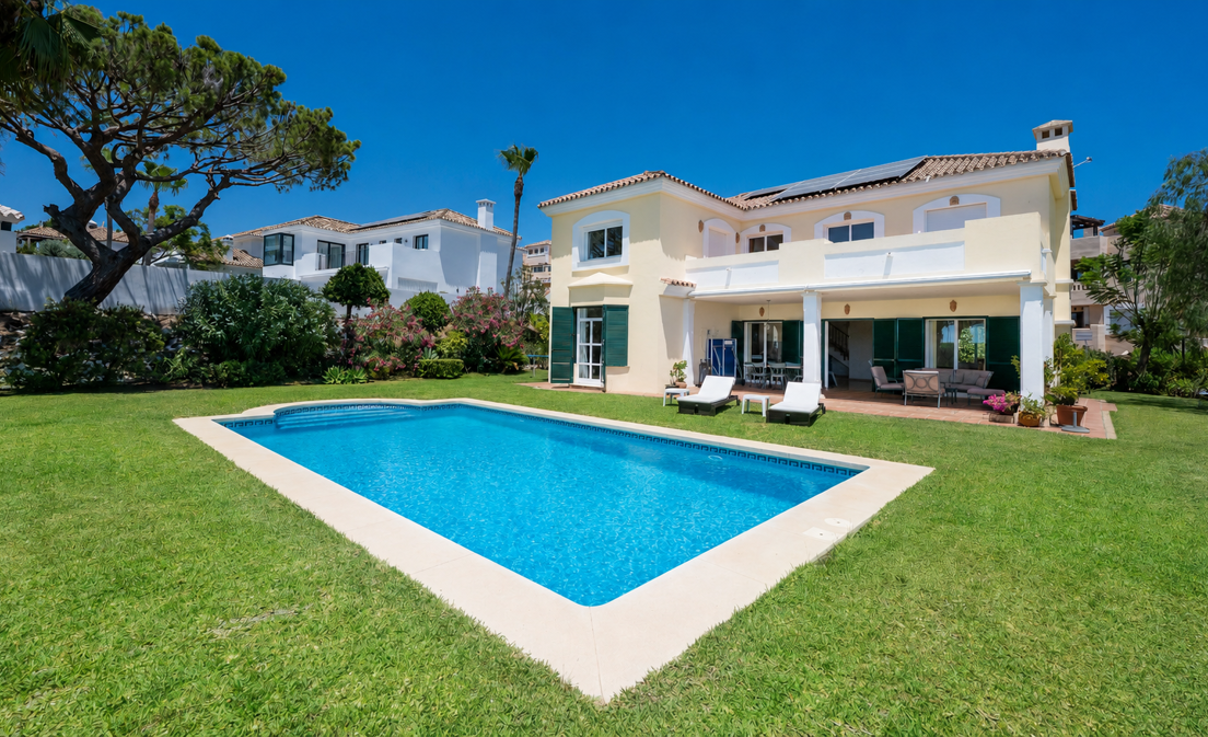Mediterranean Villa with Sea Views in Elviria-Marbella