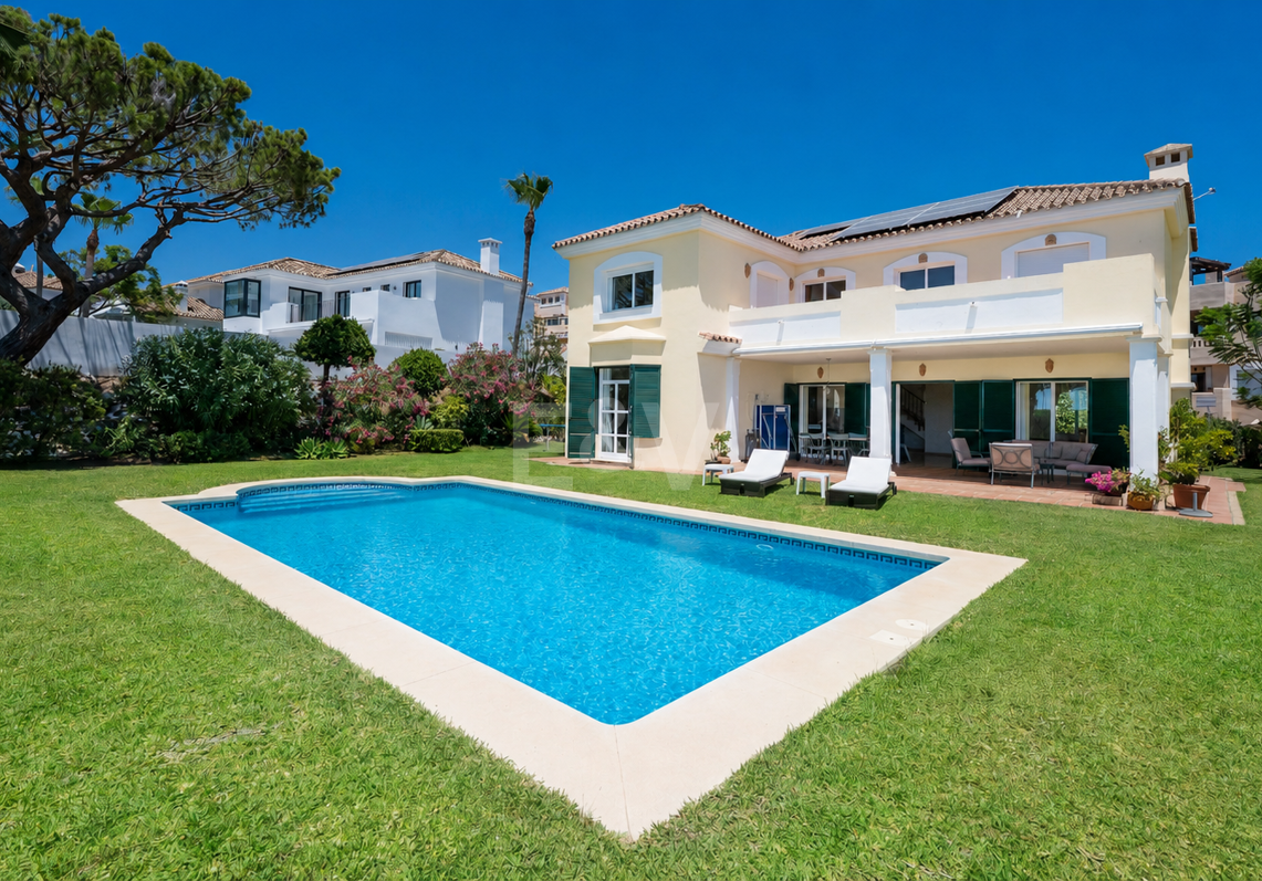 Mediterranean Villa with Sea Views in Elviria-Marbella