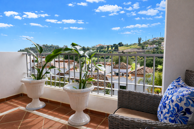 Apartment with Stunning Views and Tourist Licence in Gated Golf Resort