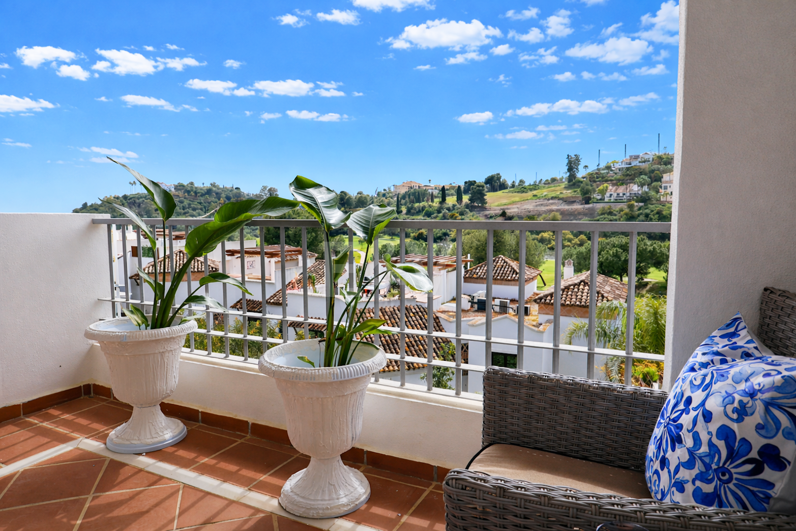 Apartment with Stunning Views and Tourist Licence in Gated Golf Resort