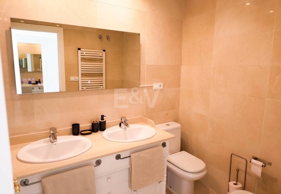 Apartment with Stunning Views and Tourist Licence in Gated Golf Resort