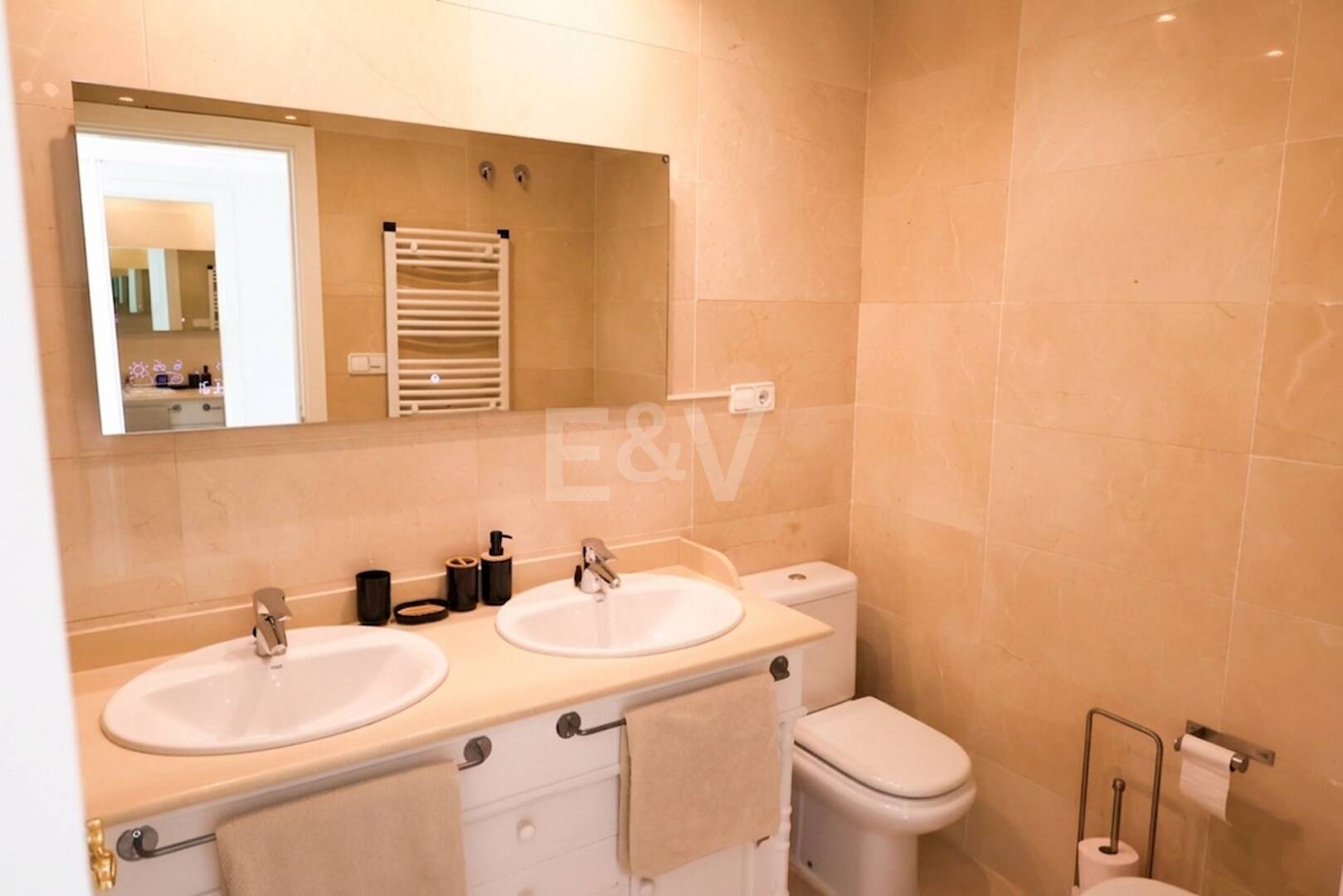 Apartment with Stunning Views and Tourist Licence in Gated Golf Resort