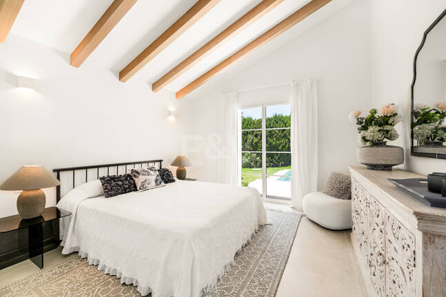 Elegant Fully Furnished One-Level Villa Steps from the Golf Club