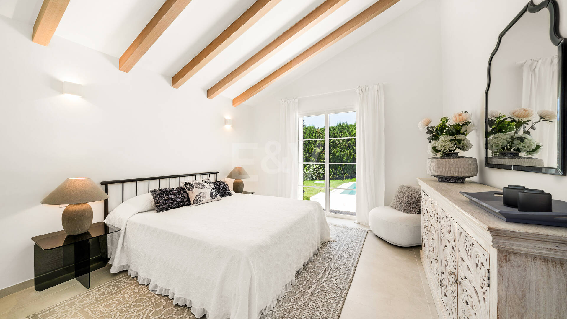 Elegant Fully Furnished One-Level Villa Steps from the Golf Club