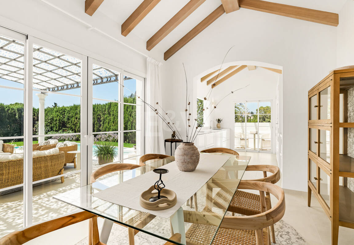 Elegant Fully Furnished One-Level Villa Steps from the Golf Club