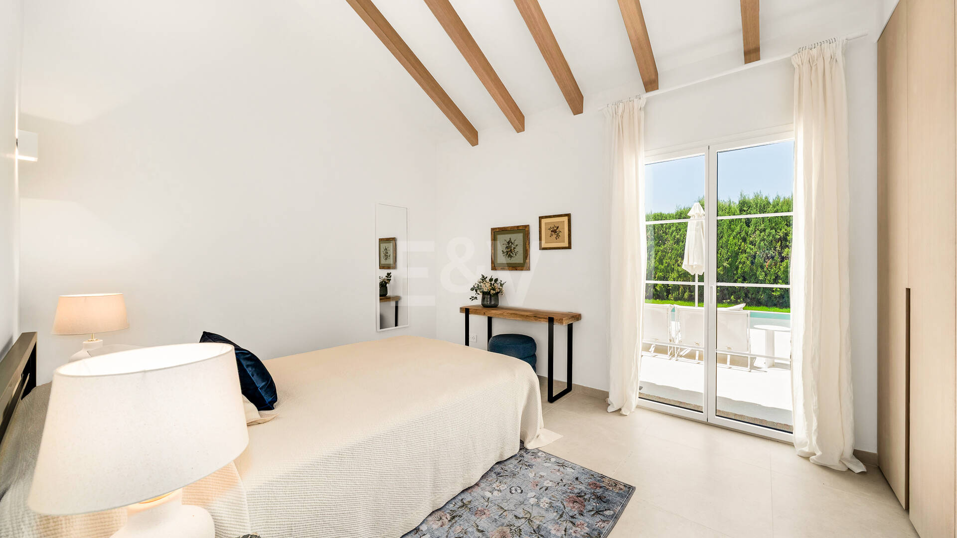 Elegant Fully Furnished One-Level Villa Steps from the Golf Club