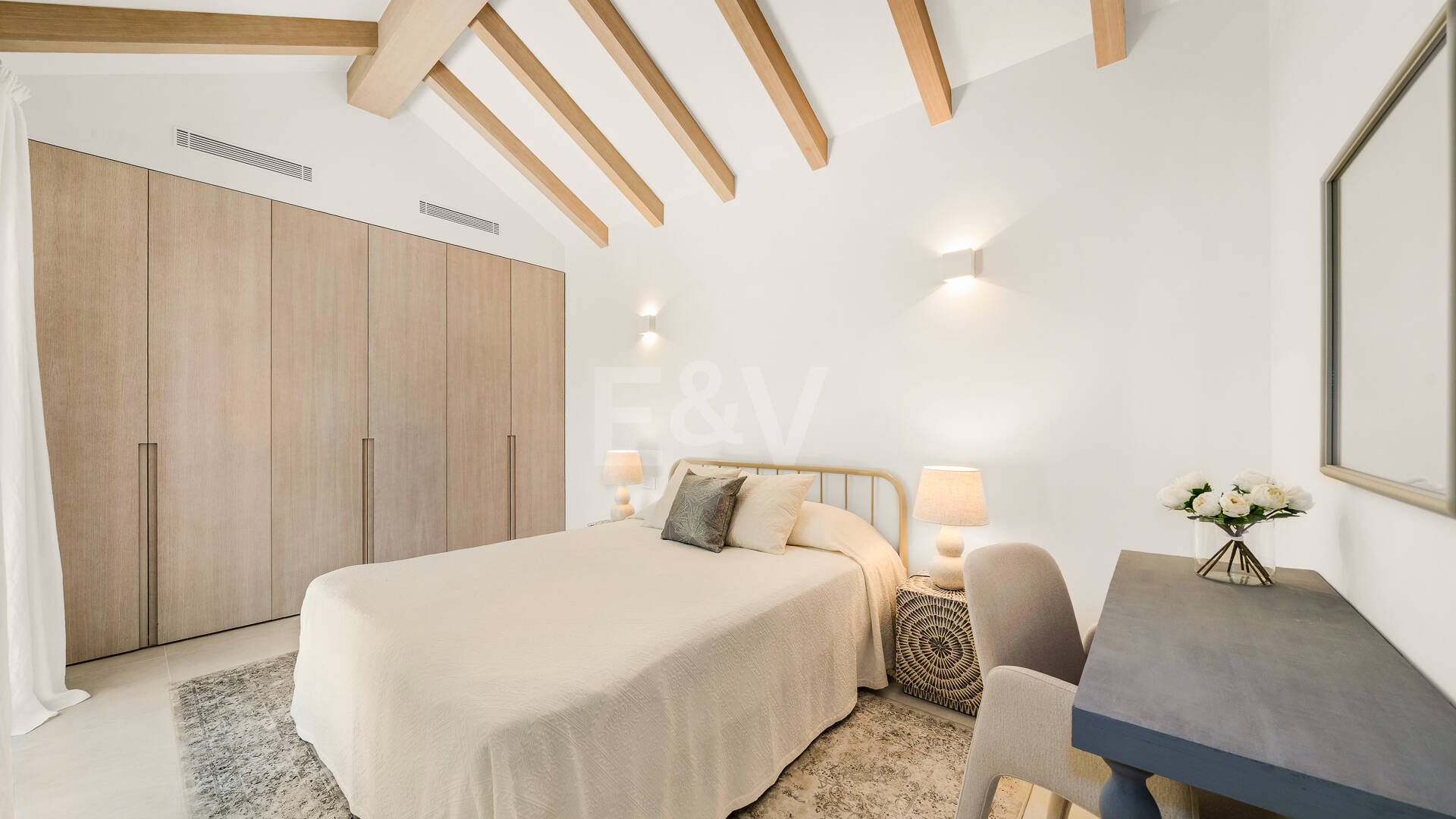Elegant Fully Furnished One-Level Villa Steps from the Golf Club