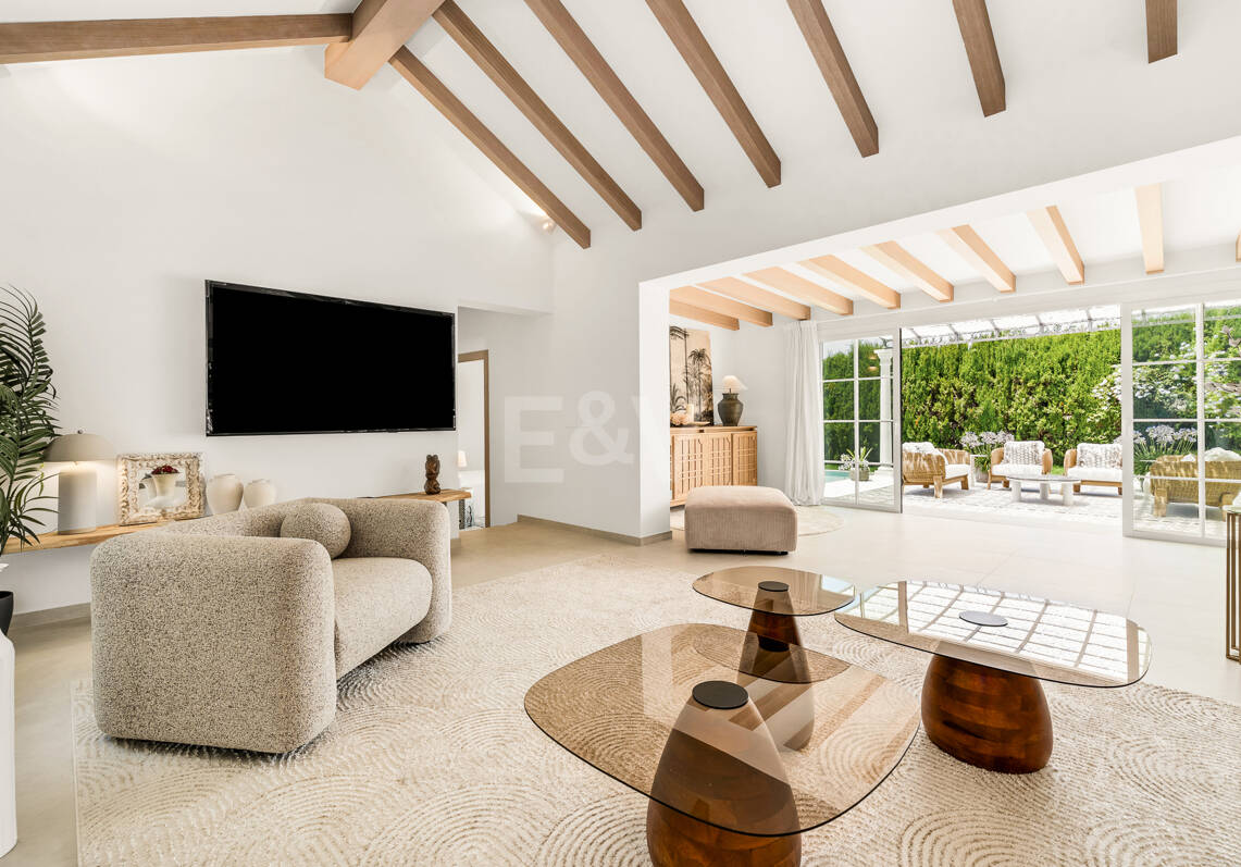 Exklusiver und voll möblierter Bungalow neben dem Golfclub Guadalmina