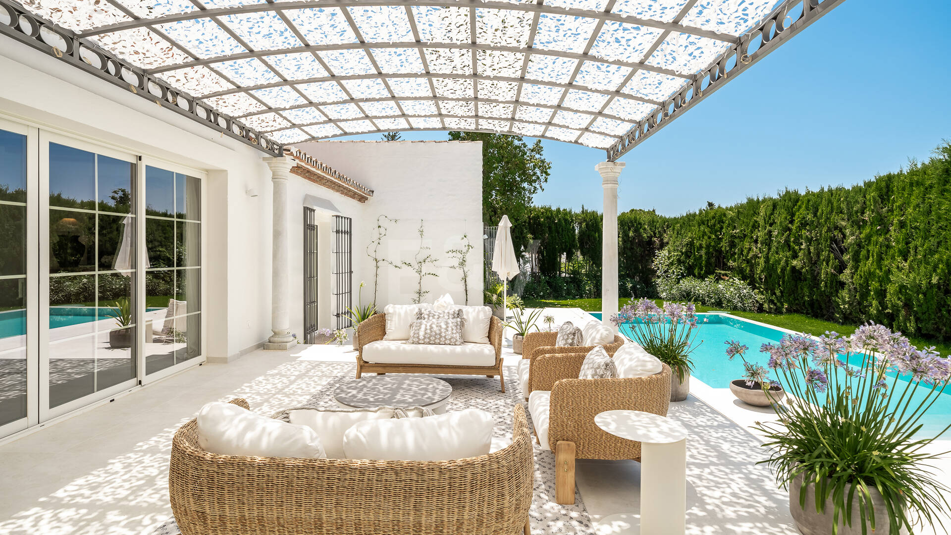 Elegant Fully Furnished One-Level Villa Steps from the Golf Club