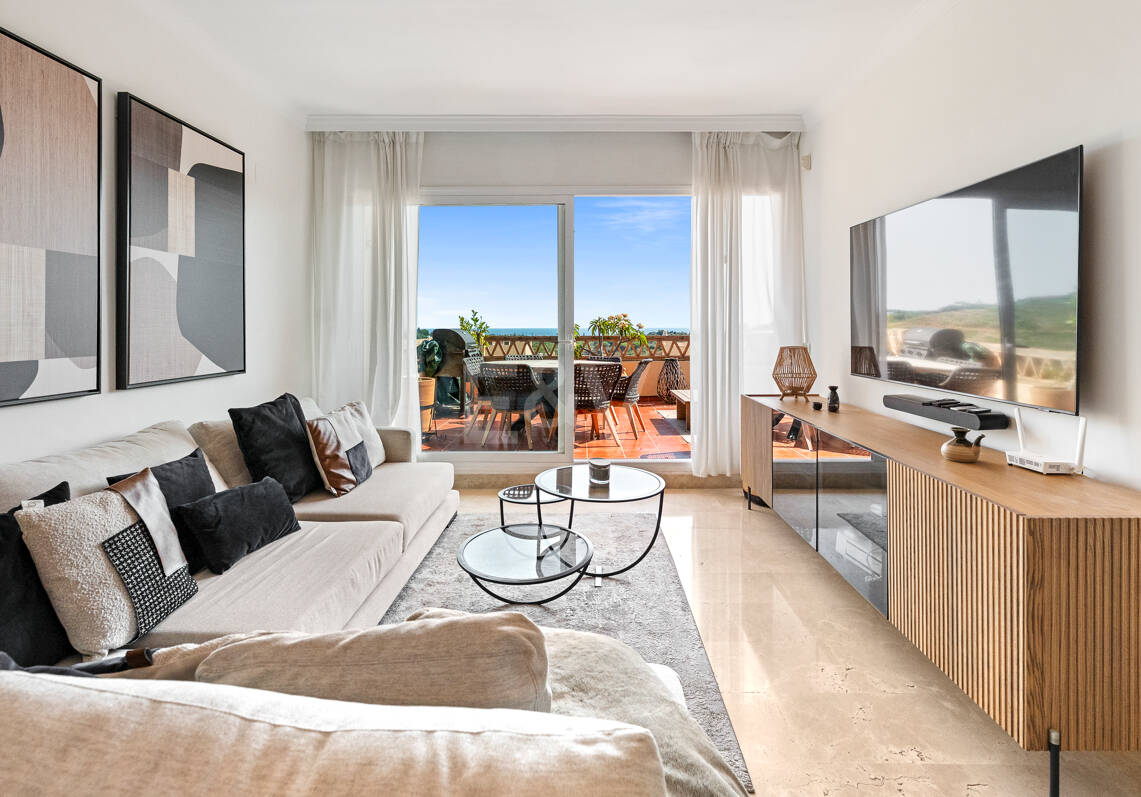 Ihr privater mediterraner Rückzugsort in Elviria – Langzeitmietwohnung mit Meerblick