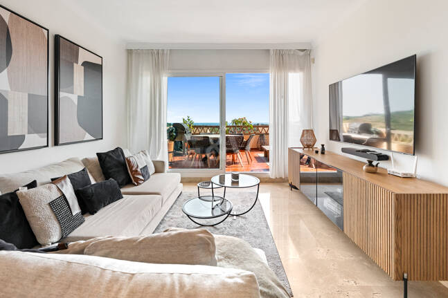 Ihr privater mediterraner Rückzugsort in Elviria – Langzeitmietwohnung mit Meerblick