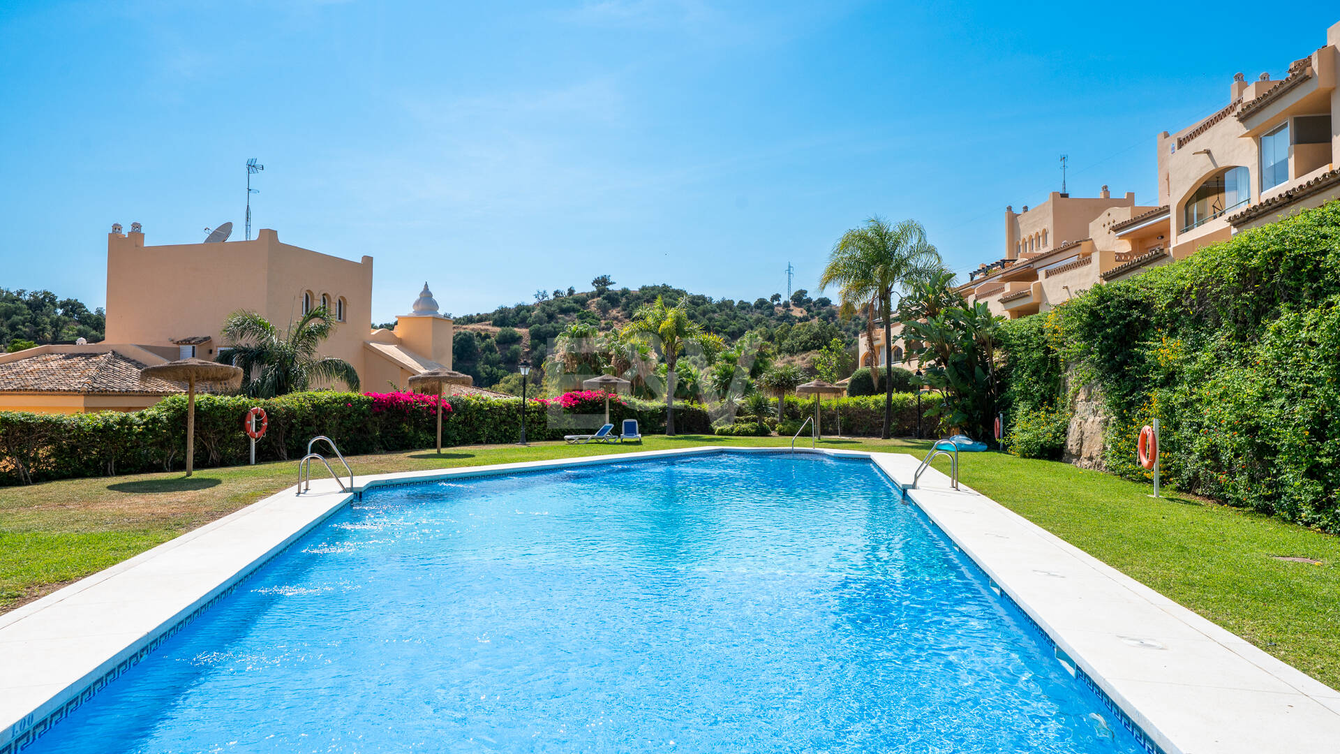 Ihr privater mediterraner Rückzugsort in Elviria – Langzeitmietwohnung mit Meerblick
