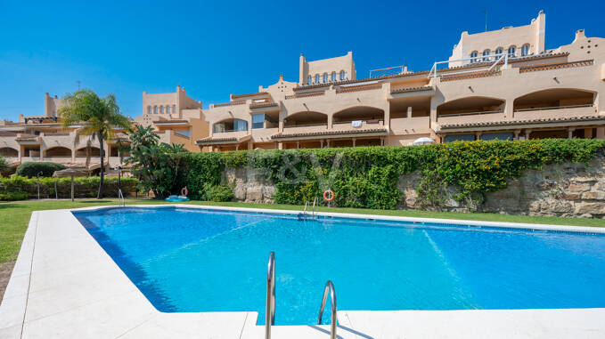 Your Private Mediterranean Retreat in Elviria-Long-Term Rental Flat with Sea Views