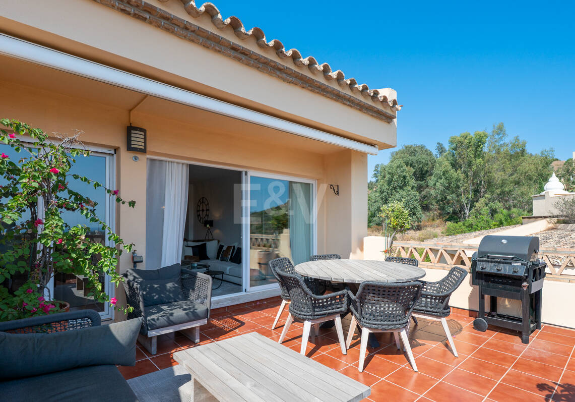 Ihr privater mediterraner Rückzugsort in Elviria – Langzeitmietwohnung mit Meerblick