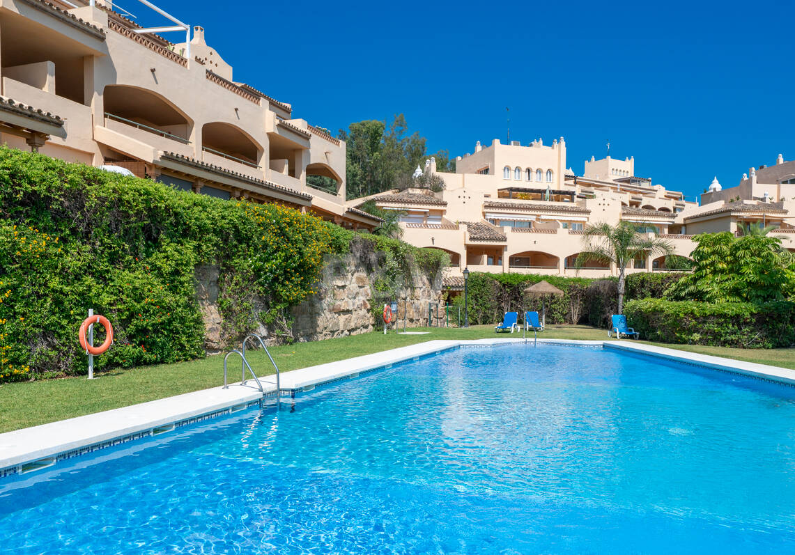Ihr privater mediterraner Rückzugsort in Elviria – Langzeitmietwohnung mit Meerblick