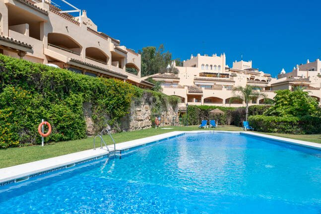 Ihr privater mediterraner Rückzugsort in Elviria – Langzeitmietwohnung mit Meerblick