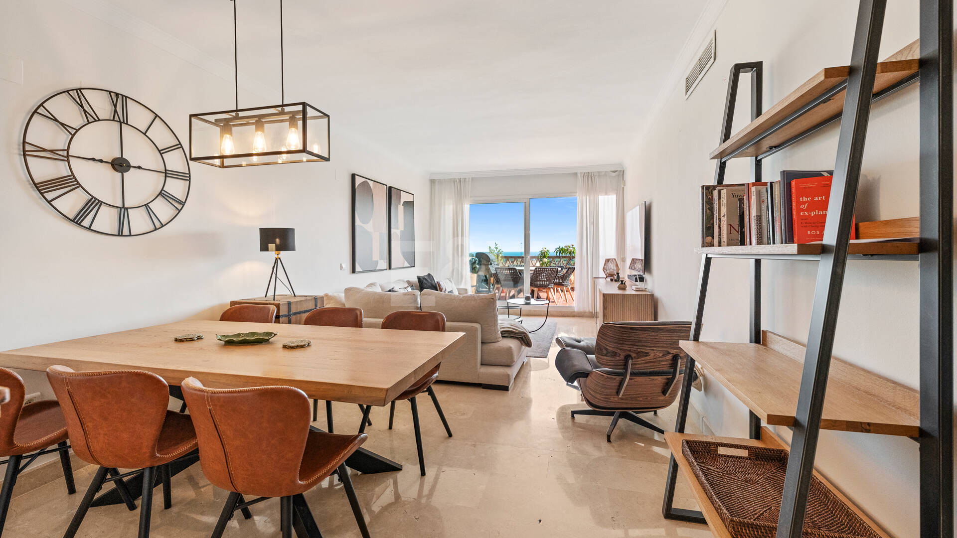 Ihr privater mediterraner Rückzugsort in Elviria – Langzeitmietwohnung mit Meerblick