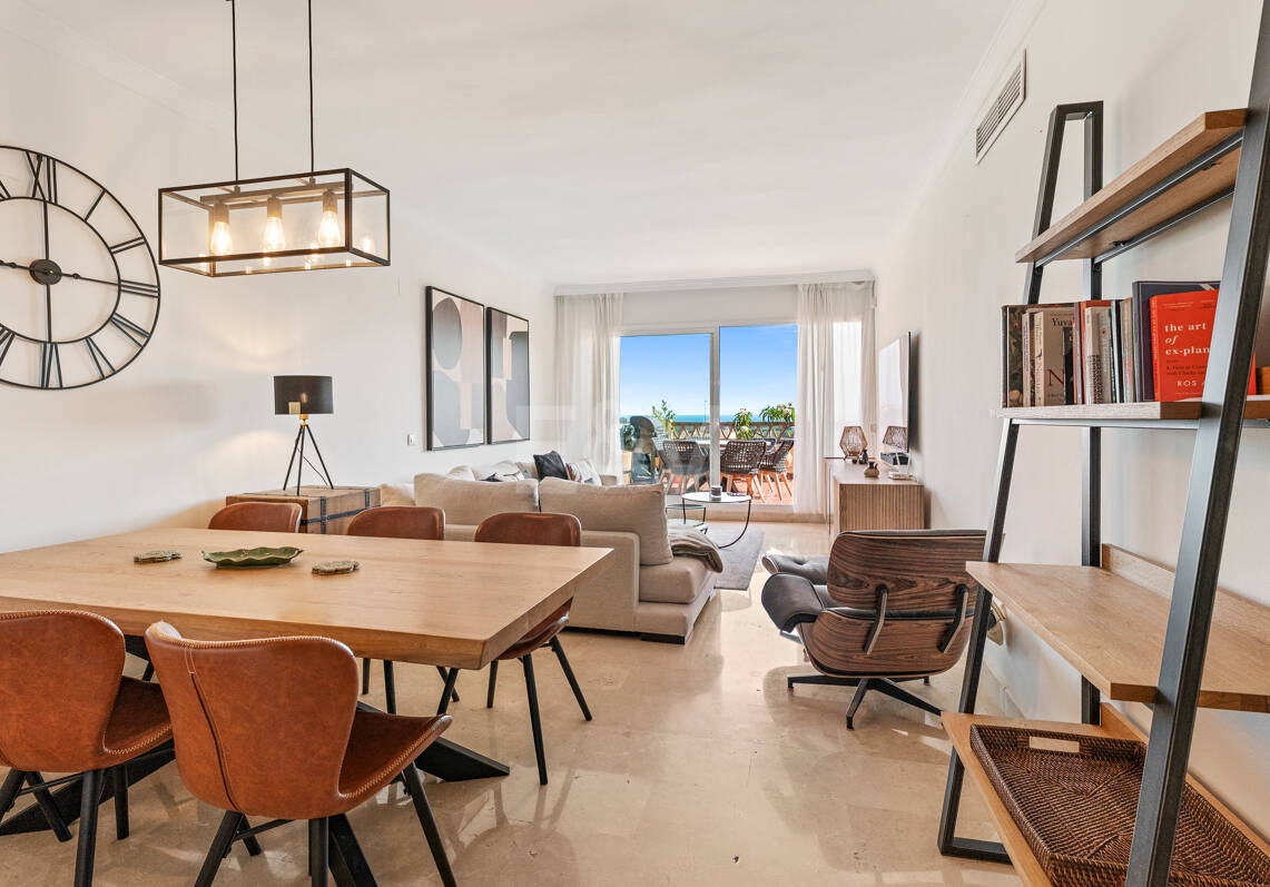 Ihr privater mediterraner Rückzugsort in Elviria – Langzeitmietwohnung mit Meerblick