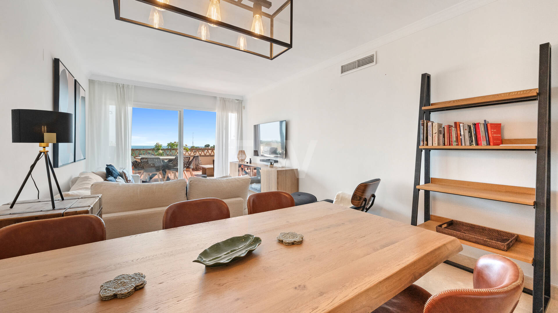 Ihr privater mediterraner Rückzugsort in Elviria – Langzeitmietwohnung mit Meerblick