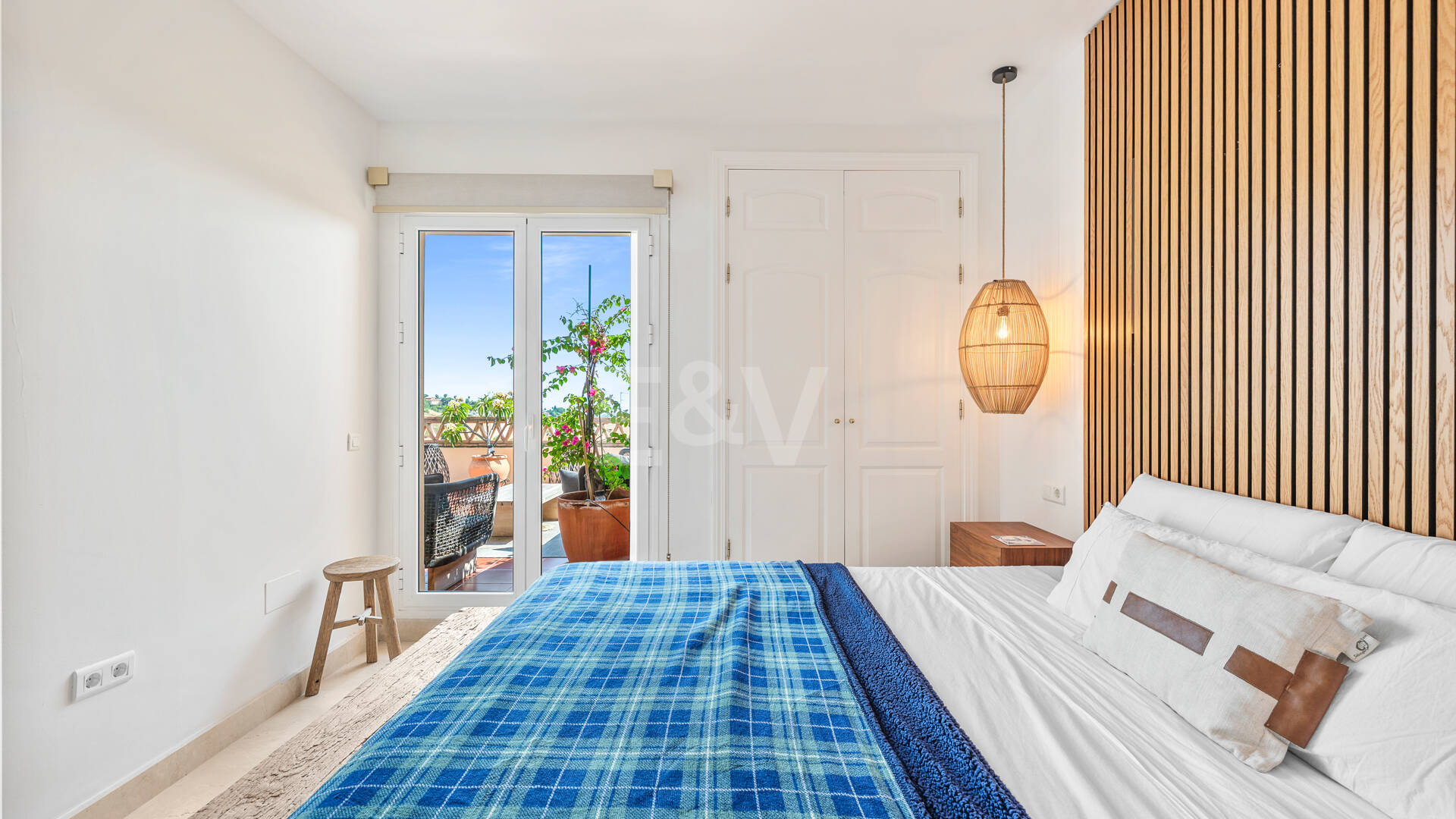 Ihr privater mediterraner Rückzugsort in Elviria – Langzeitmietwohnung mit Meerblick
