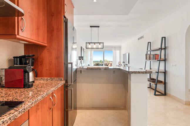 Ihr privater mediterraner Rückzugsort in Elviria – Langzeitmietwohnung mit Meerblick