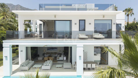 Zeitgenössische Designervilla Mit Spektakulärem Meerblick An Der Goldenen Meile Von Marbella