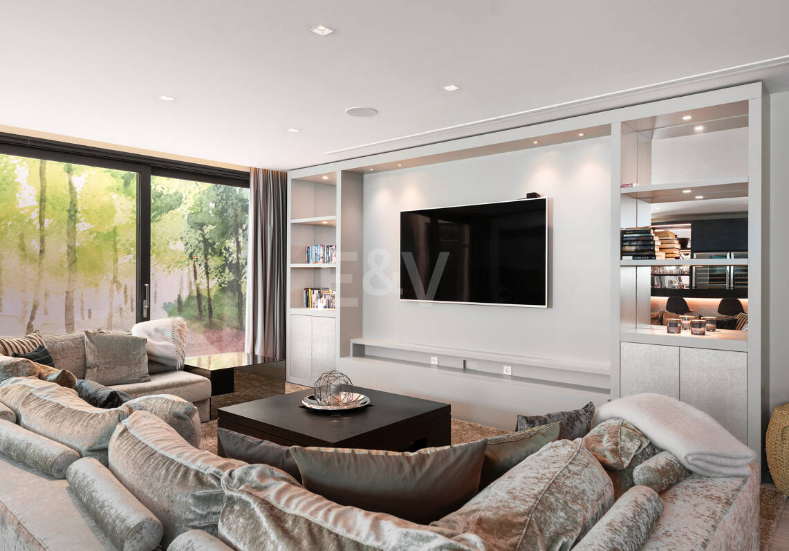 Villa contemporánea de diseño con espectaculares vistas al mar en la Milla de Oro de Marbella