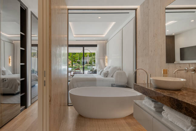 Exklusives Duplex-Gartenapartment in EPIC by Fendi Casa an der Goldenen Meile von Marbella
