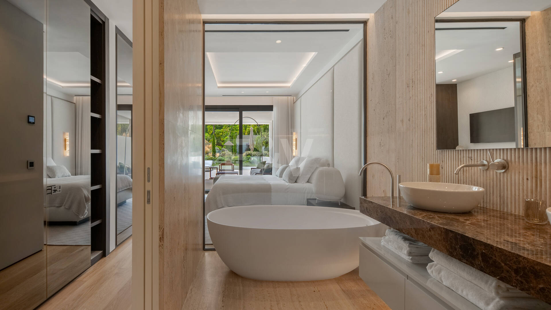 Exklusives Duplex-Gartenapartment in EPIC by Fendi Casa an der Goldenen Meile von Marbella