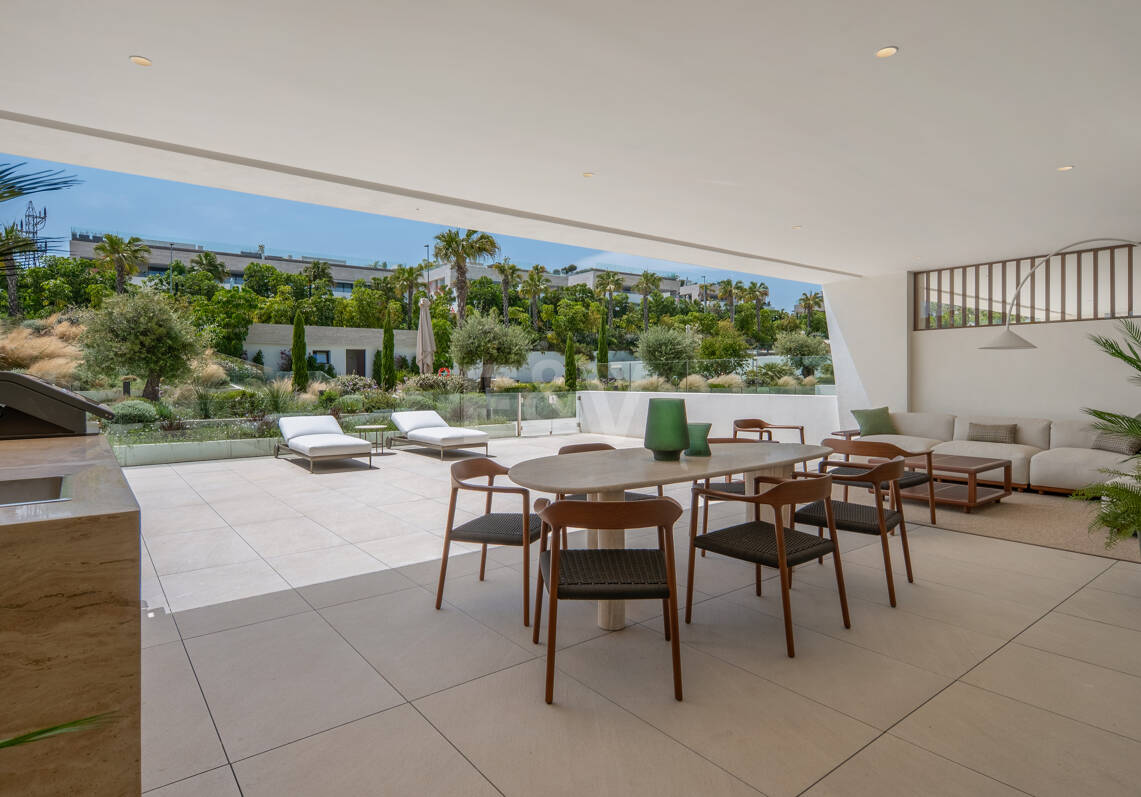 Exclusivo apartamento dúplex con jardín en EPIC by Fendi Casa, Milla de Oro de Marbella