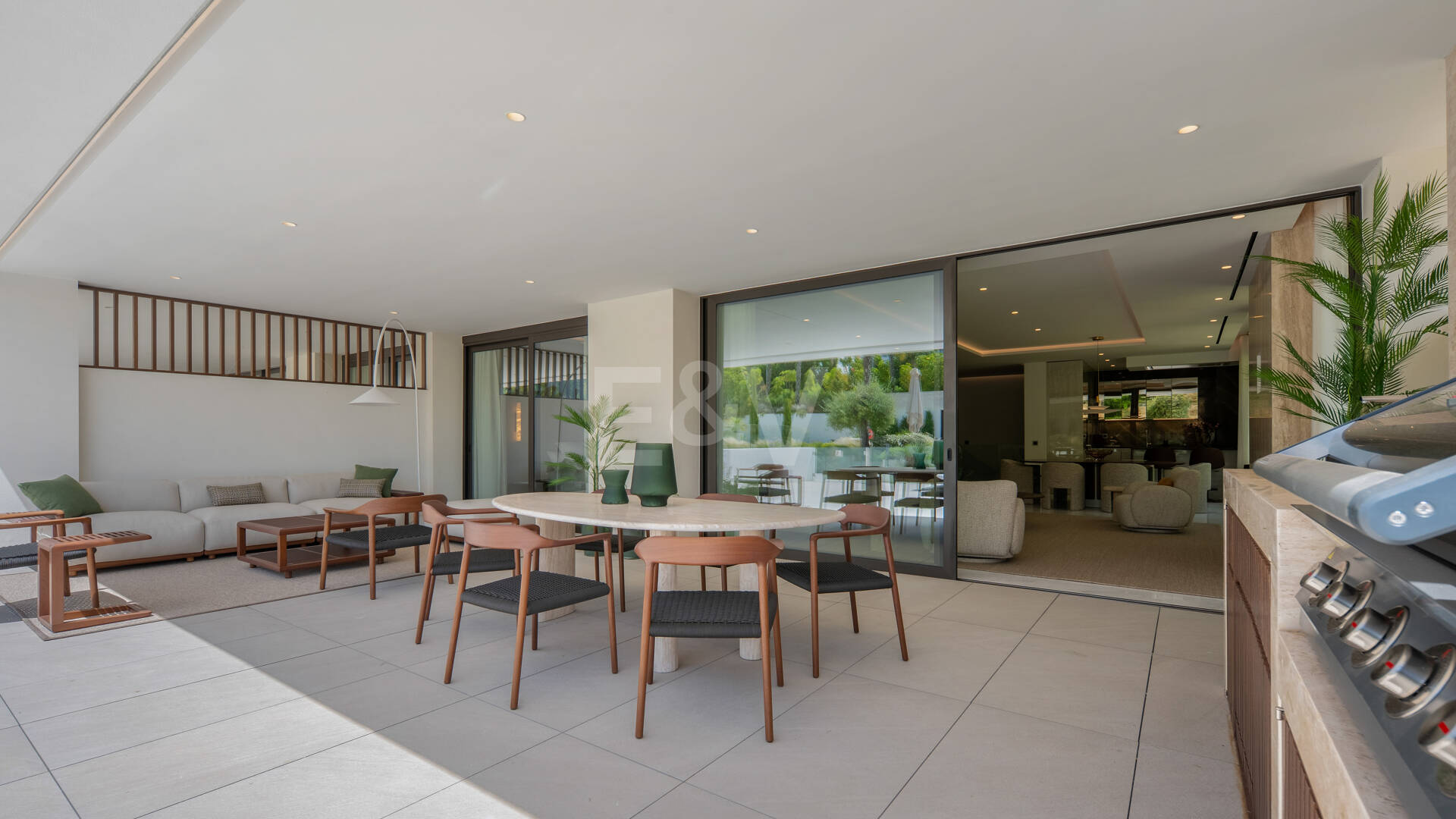 Exklusives Duplex-Gartenapartment in EPIC by Fendi Casa an der Goldenen Meile von Marbella