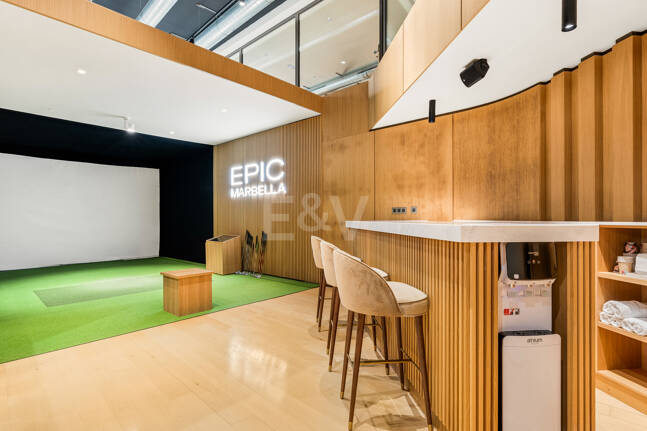 Exklusives Duplex-Gartenapartment in EPIC by Fendi Casa an der Goldenen Meile von Marbella