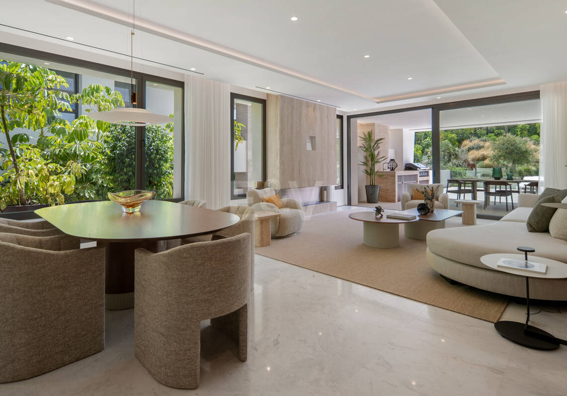 Exclusivo apartamento dúplex con jardín en EPIC by Fendi Casa, Milla de Oro de Marbella