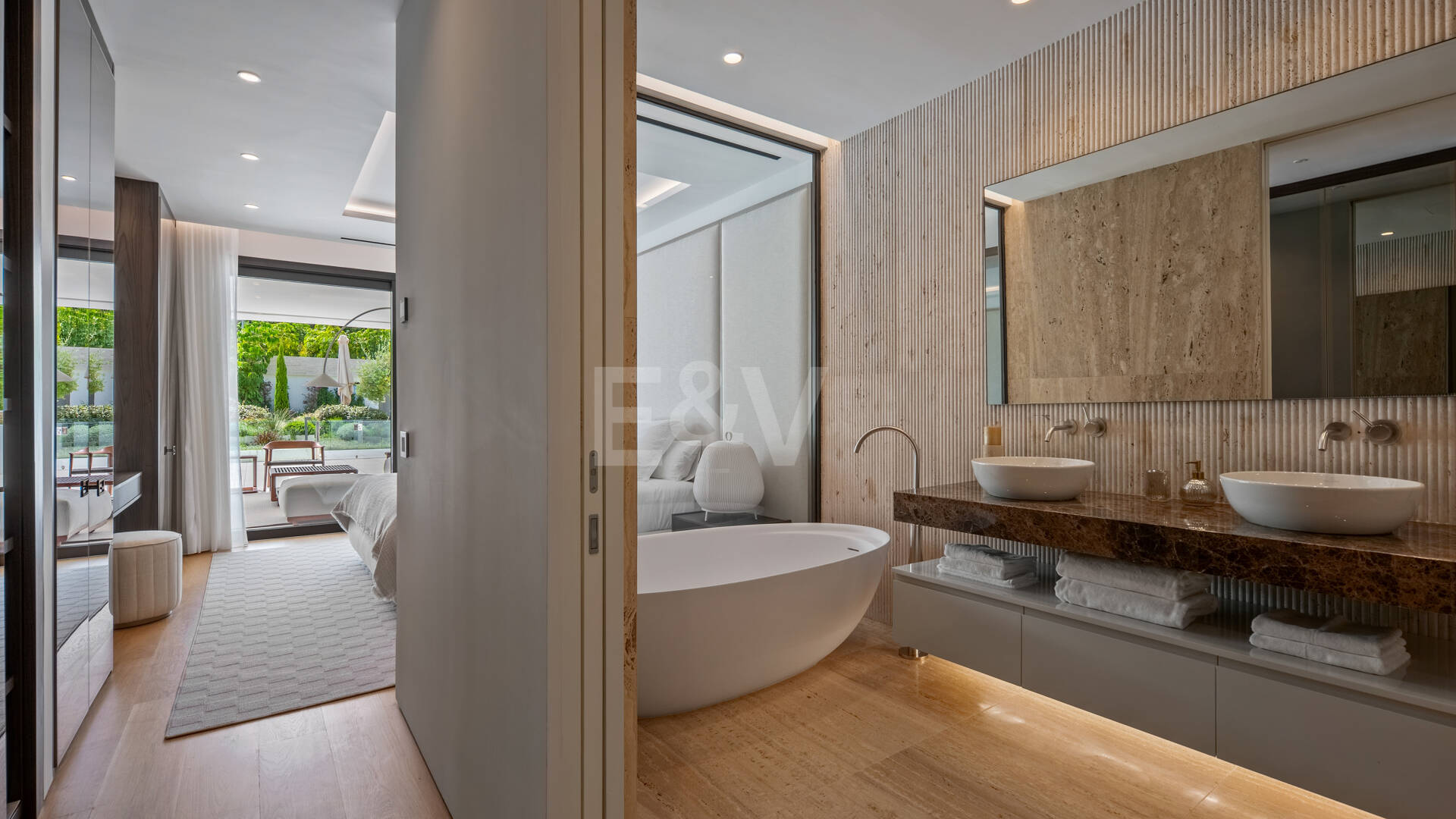 Exklusives Duplex-Gartenapartment in EPIC by Fendi Casa an der Goldenen Meile von Marbella